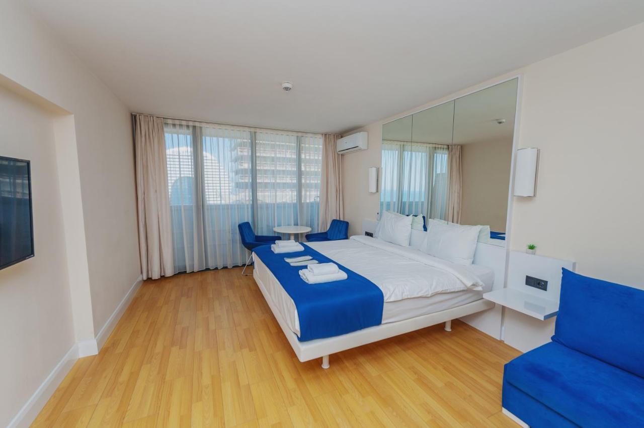 Black Sea Luxury Towers Hotel Batumi Kültér fotó