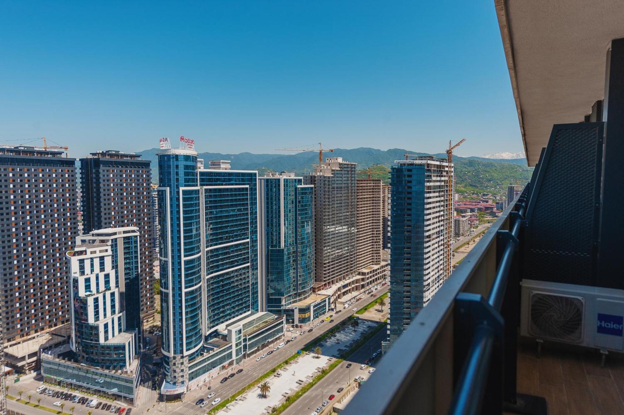 Black Sea Luxury Towers Hotel Batumi Kültér fotó